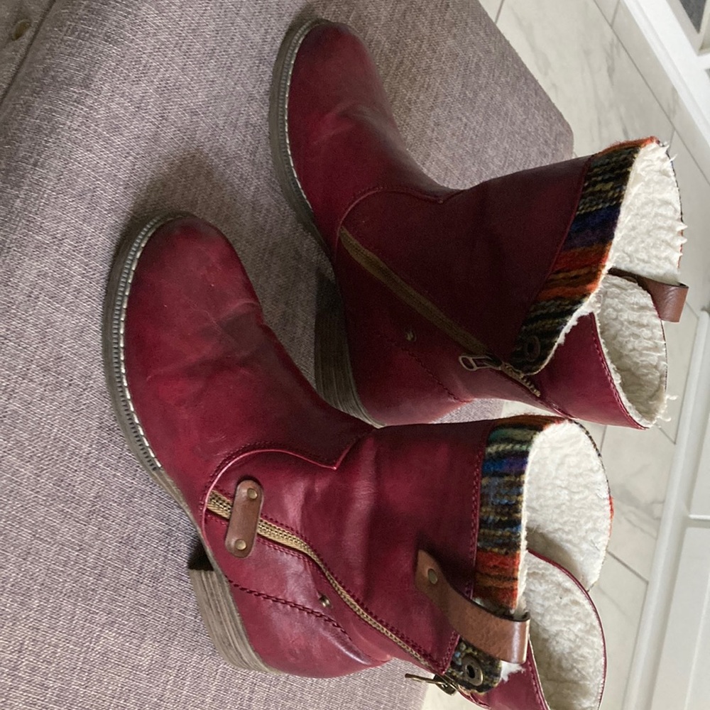 Rieker boots size 39 (womens 8 1/2-9)